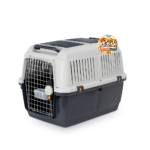 Une cage de transport robuste et conforme IATA, idéale pour voyager sereinement avec votre chien ou votre chat.
