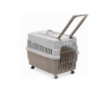 La cage de transport IMAC Kim 60 combine sécurité, confort et mobilité grâce à ses roulettes intégrées et sa poignée télescopique pratique.
