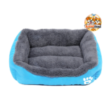 Un coussin ultra-confortable et chaleureux qui offre à votre chat ou chien un espace de repos douillet en toute saison.