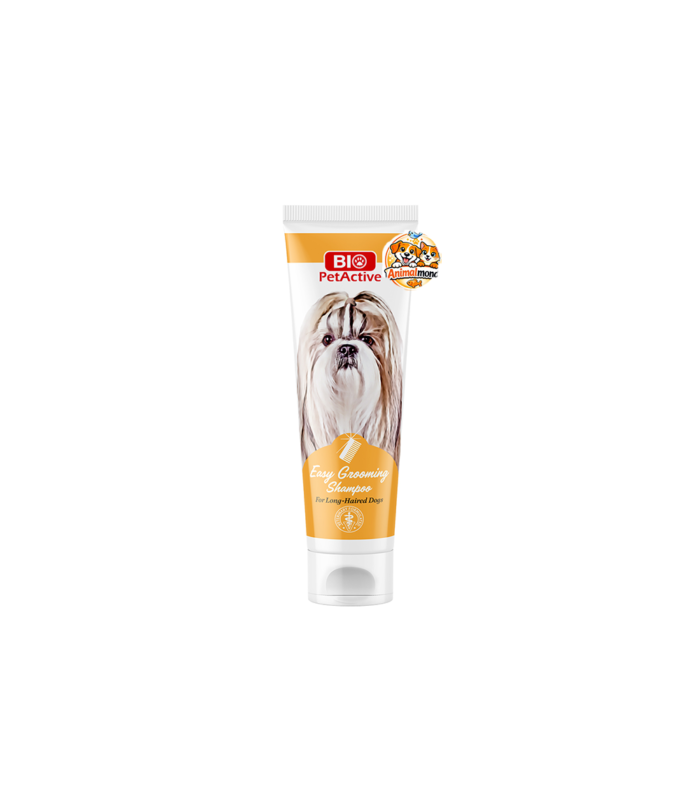 Easy Grooming Shampoo For Long-Haired Dogs Easy Grooming Shampoo For Long-Haired Dogs est un shampoing spécialement conçu pour l’entretien des chiens à poils longs. Sa formule douce nettoie efficacement le pelage tout en facilitant le démêlage et le brossage, réduisant ainsi la formation de nœuds et d’emmêlements. Il aide à préserver la douceur, la souplesse et la brillance naturelle du poil pour un résultat soigné après chaque bain. Idéal pour une utilisation régulière, il contribue à maintenir un pelage sain, propre et facile à entreteni