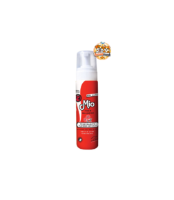 Une mousse nettoyante sans rinçage à la fleur de grenade pour une fraîcheur immédiate et un pelage éclatant.