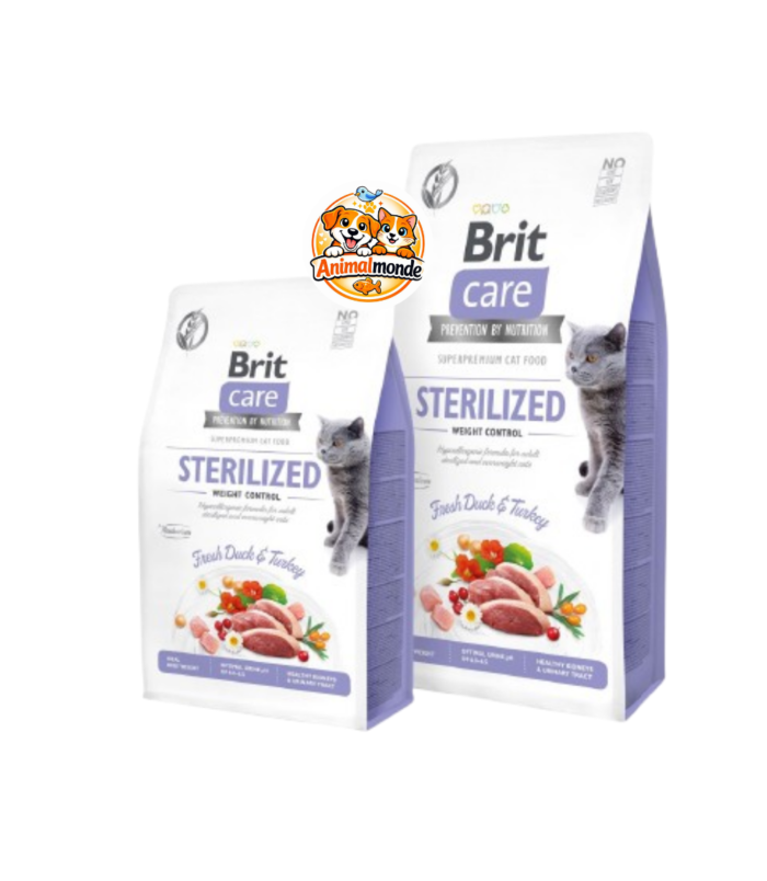 Brit Care Sterilized Weight Control Fresh Duck & Turkey Croquettes hypoallergéniques sans céréales au canard et à la dinde frais, conçues pour le contrôle du poids et la santé urinaire des chats stérilisés.